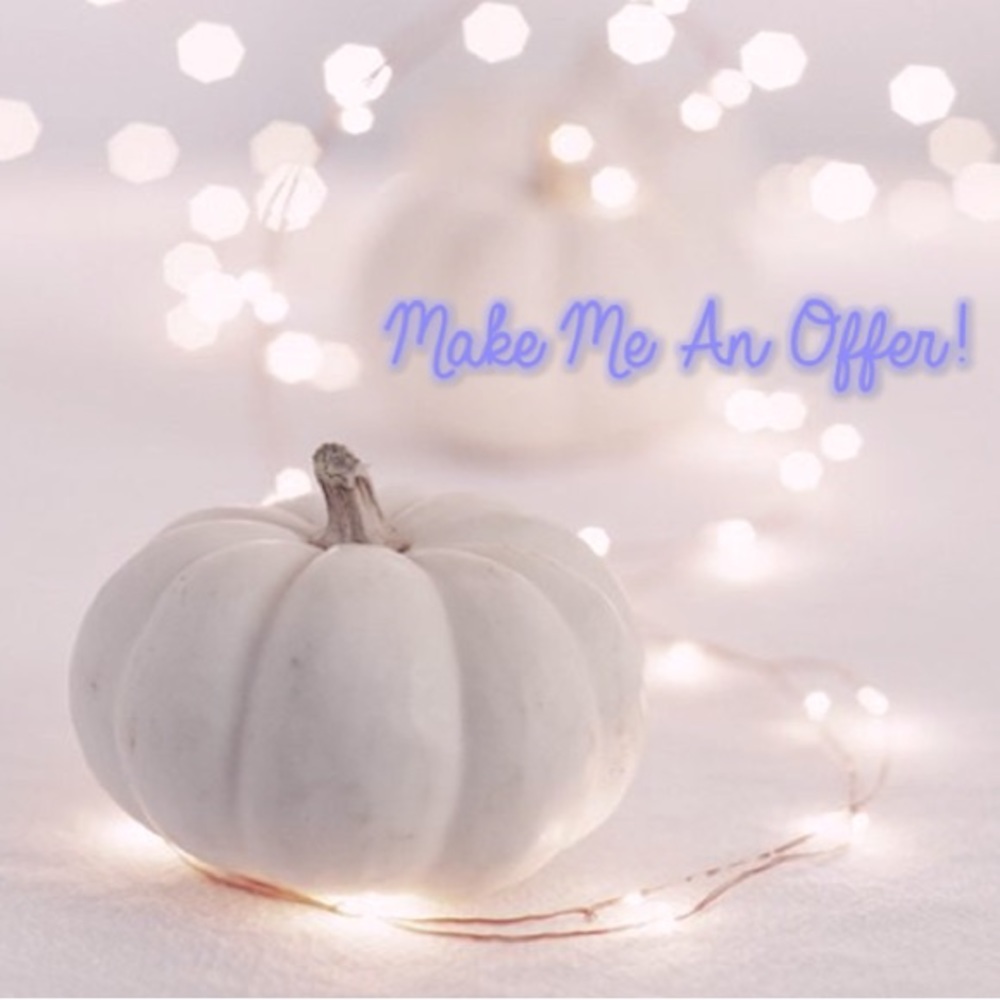 Visit my closet and make me an offer!! 💕💕💕